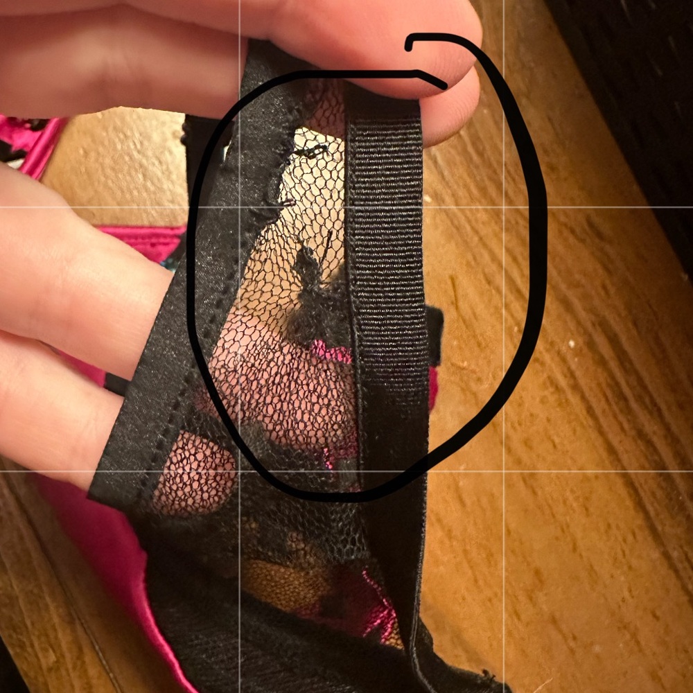 Damaris Chiacchiere Black Silk Square Pattern MeshV-Plunge Jeweled PinkSatin Bra - Picture 16 of 16